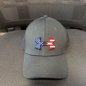 Under Armour Men's L/XL Grey Classic‎ Fitted Hat